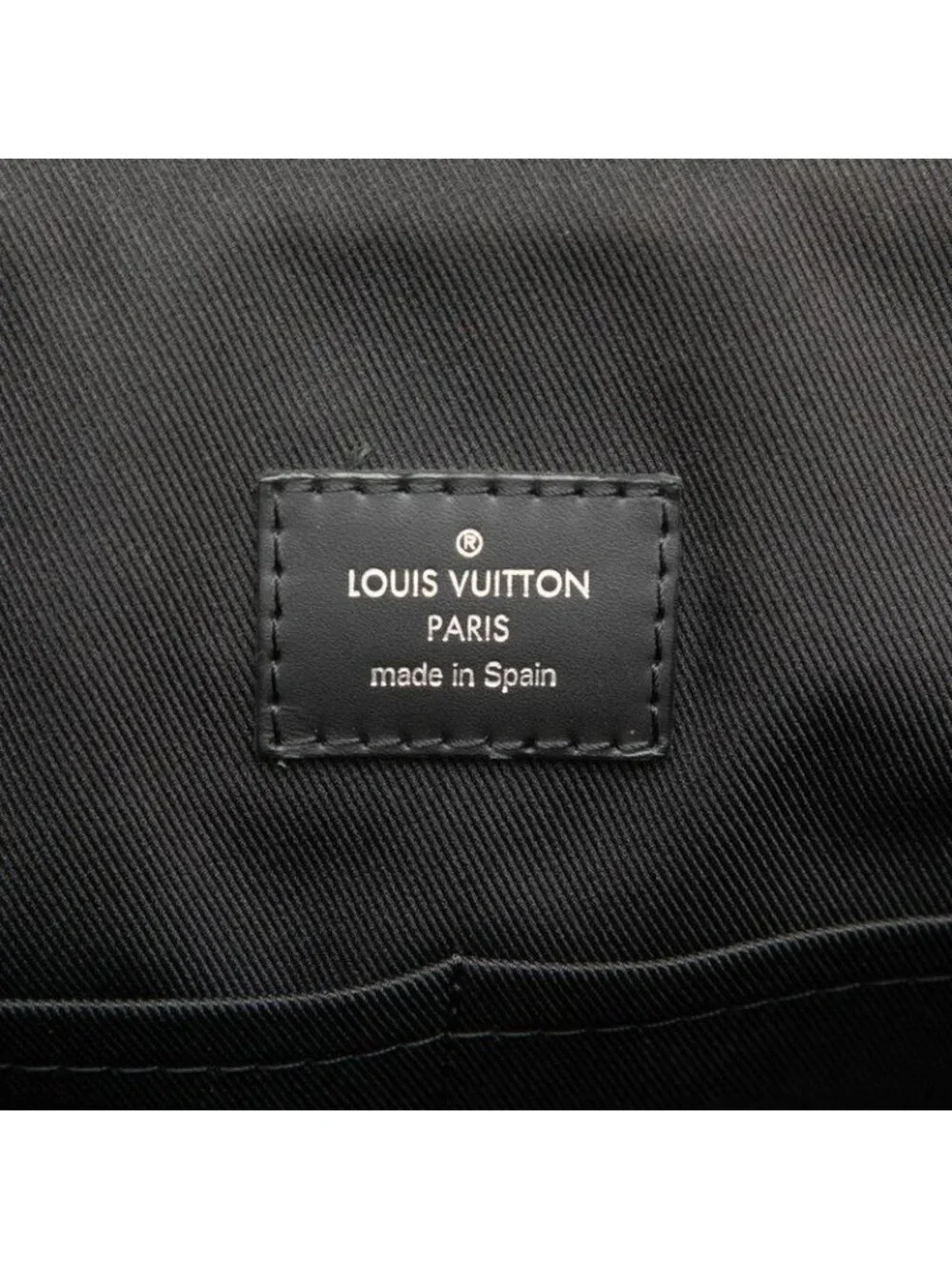 Louis Vuitton Damier Graphite District MM NM Crossbody Shoulder Bag Black